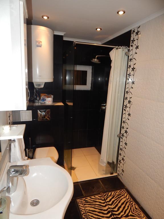 Ivet Guest Rooms Varna Exterior photo